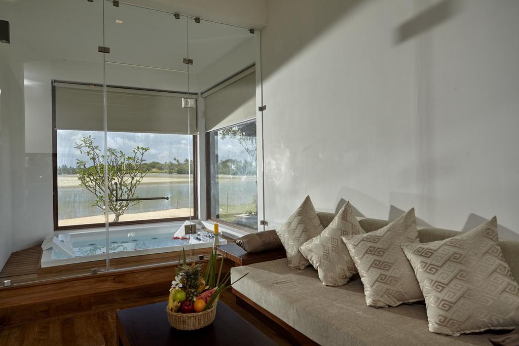 Amaranthe Bay Resort & Spa Trincomalee Zimmer foto