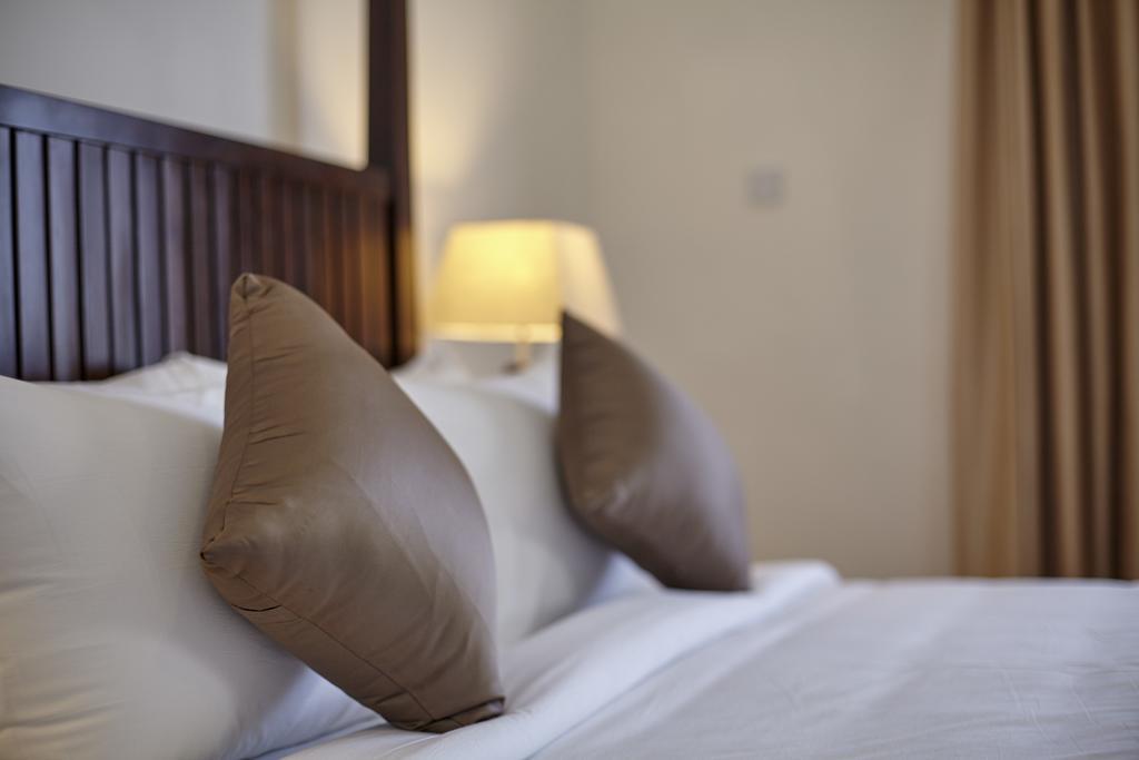 Amaranthe Bay Resort & Spa Trincomalee Zimmer foto